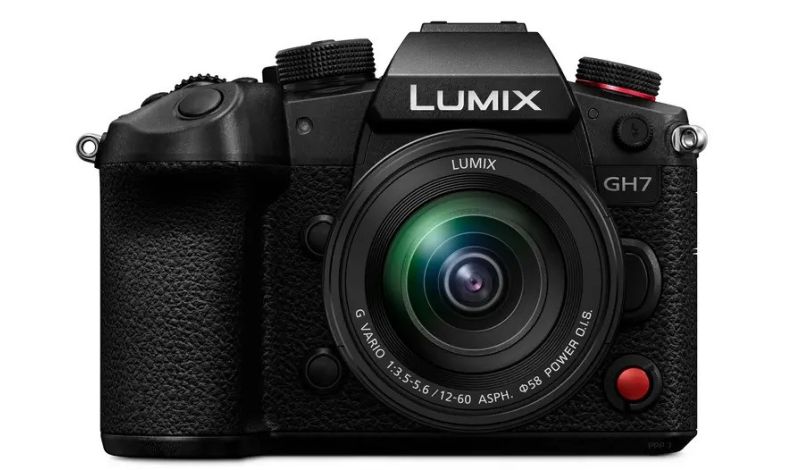 Panasonic Lumix DC-GH7 + Lumix 12-60 mm f3.5-5