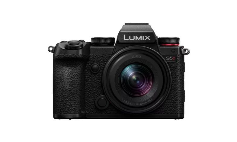 Panasonic LUMIX S5D + 18-40mm